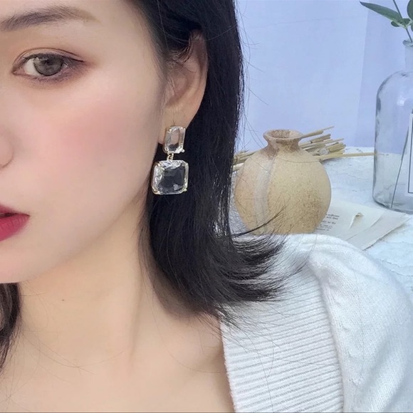 Clear Crystals and Gold Earrings - Picture 3 of 7